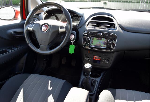 Fiat Punto Evo 0.9 TwinAir Sempre Climate Cruise Navi 100pk