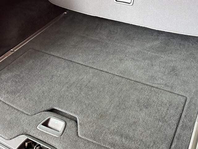 Volvo V70 1.6 T4 Limited Edition  | Automaat | Navigatie | Leer | Stoelverwarming | 180PK |