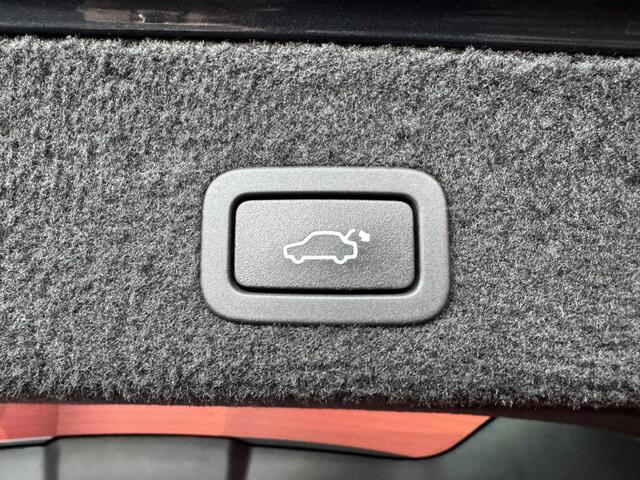 Volvo V70 1.6 T4 Limited Edition  | Automaat | Navigatie | Leer | Stoelverwarming | 180PK |