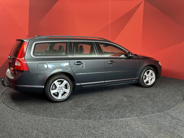 Volvo V70 1.6 T4 Limited Edition  | Automaat | Navigatie | Leer | Stoelverwarming | 180PK |