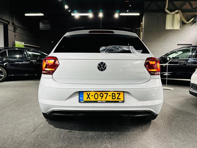 Volkswagen Polo 1.0 TSI Beats - ACHTERUITRIJCAMERA - SFEERVERLICHTING - NAVI - AUTOMATISCHE CLIMA - STOELVERW - APPLE CARPLAY -