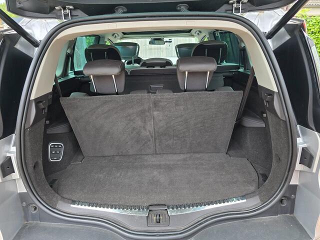 Renault Espace 1.6 TCe Initiale Paris 7p.