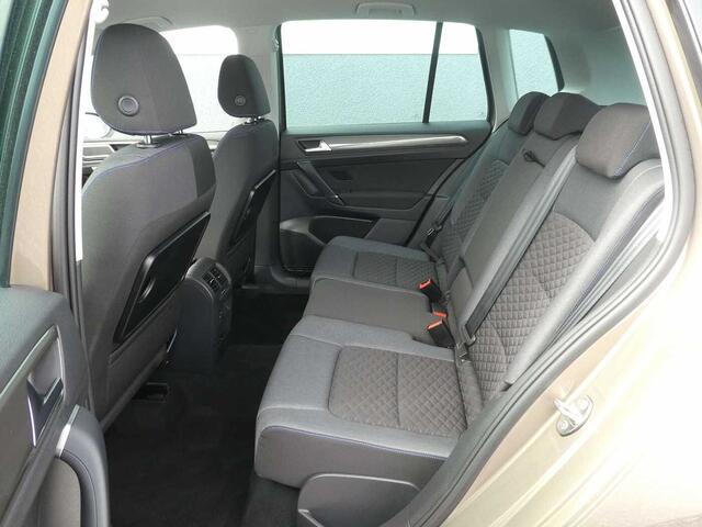 Volkswagen Golf SPORTSVAN Sportsvan 1.0 TSI BMT Join AUTOMAAT Navi, Camera