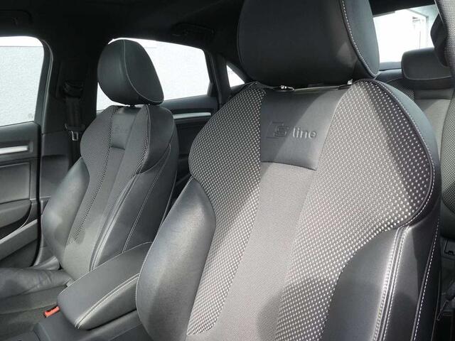 Audi A3 2.0 TDi Quattro S-Line S tronic Cuir, Navi, Xenon, Pano, Camera, Jantes 18'