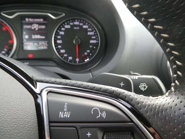 Audi A3 2.0 TDi Quattro S-Line S tronic Cuir, Navi, Xenon, Pano, Camera, Jantes 18'