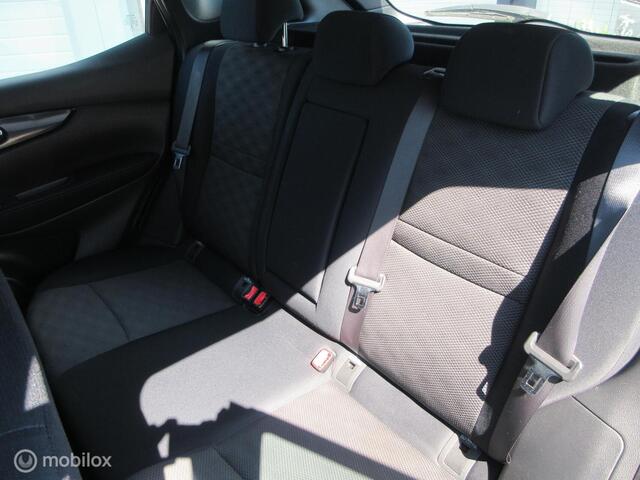 Nissan Qashqai 1.2 Connect Edition Automaat 115dkm 