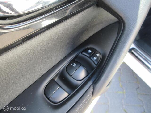 Nissan Qashqai 1.2 Connect Edition Automaat 115dkm 
