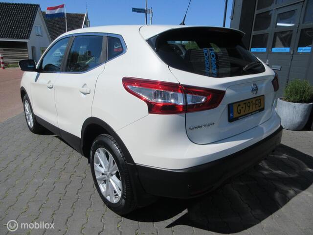Nissan Qashqai 1.2 Connect Edition Automaat 115dkm 