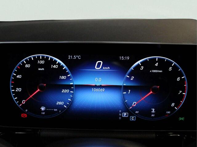 Mercedes-Benz B-Klasse 200 Business Solution AMG Panorama dak | Trekhaak | NL auto - compl.dealer onderh.