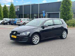 Volkswagen Golf VII