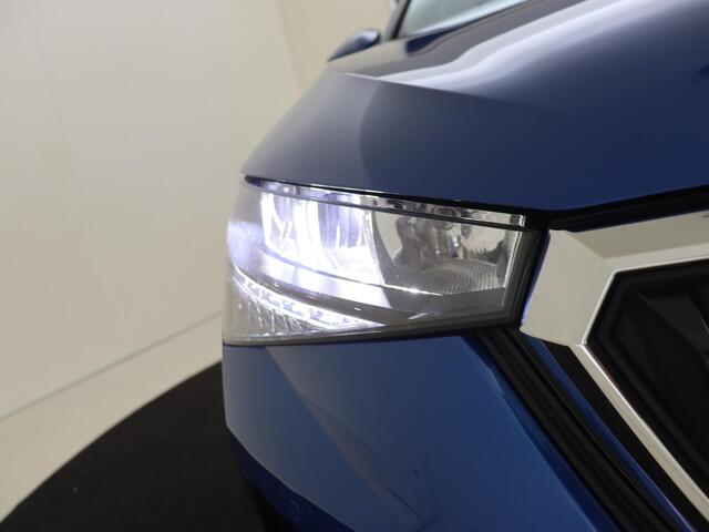 Skoda Scala 1.0 TSI Sport Business | CarPlay | Cruise control | Climate control | Parkeersensoren | Sportstoelen voor | Draadloze telefoonlader | Elektrisch