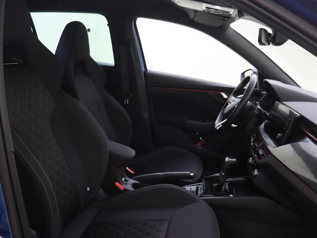 Skoda Scala 1.0 TSI Sport Business | CarPlay | Cruise control | Climate control | Parkeersensoren | Sportstoelen voor | Draadloze telefoonlader | Elektrisch