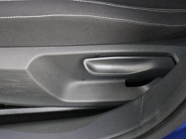 Skoda Scala 1.0 TSI Sport Business | CarPlay | Cruise control | Climate control | Parkeersensoren | Sportstoelen voor | Draadloze telefoonlader | Elektrisch