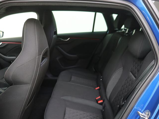 Skoda Scala 1.0 TSI Sport Business | CarPlay | Cruise control | Climate control | Parkeersensoren | Sportstoelen voor | Draadloze telefoonlader | Elektrisch