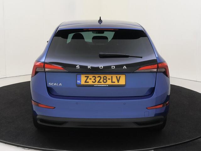 Skoda Scala 1.0 TSI Sport Business | CarPlay | Cruise control | Climate control | Parkeersensoren | Sportstoelen voor | Draadloze telefoonlader | Elektrisch
