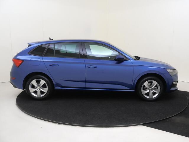 Skoda Scala 1.0 TSI Sport Business | CarPlay | Cruise control | Climate control | Parkeersensoren | Sportstoelen voor | Draadloze telefoonlader | Elektrisch