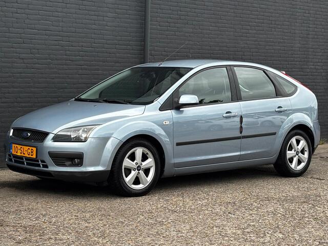 Ford Focus 1.6-16V Futura AIRCO | TREKHAAK | ELEK RAMEN | NWE APK