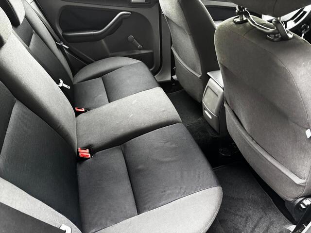 Ford Focus 1.6-16V Futura AIRCO | TREKHAAK | ELEK RAMEN | NWE APK