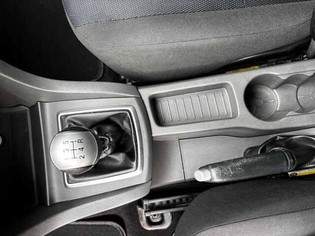 Ford Focus 1.6-16V Futura AIRCO | TREKHAAK | ELEK RAMEN | NWE APK