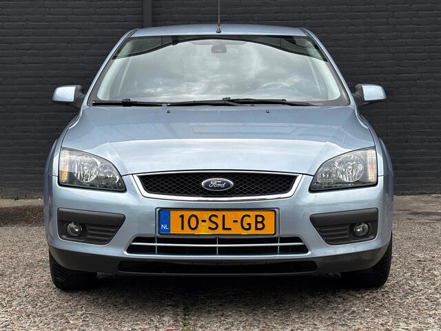 Ford Focus 1.6-16V Futura AIRCO | TREKHAAK | ELEK RAMEN | NWE APK