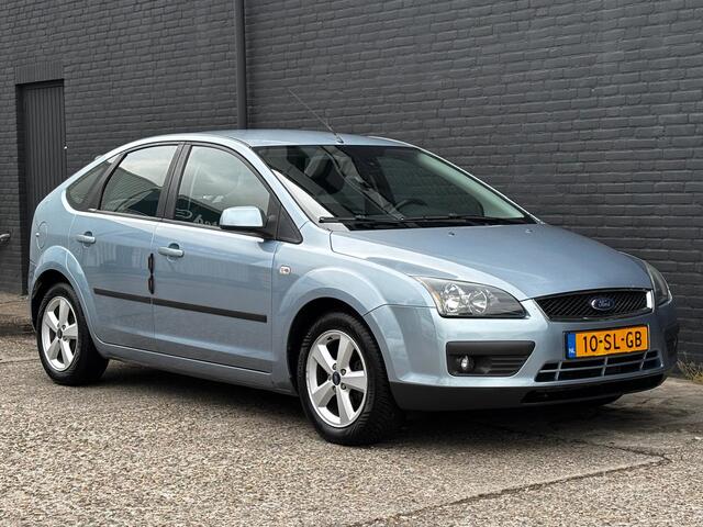 Ford Focus 1.6-16V Futura AIRCO | TREKHAAK | ELEK RAMEN | NWE APK