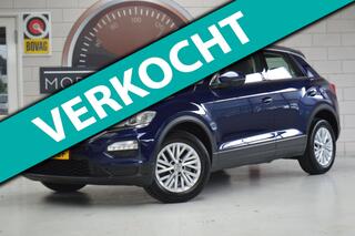 VOLKSWAGEN T-Roc 1.0 TSI Style, TREKHAAK, ALLSEASON, ALS NIEUW! GARANTIE