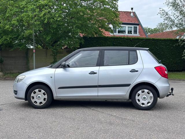 Skoda Fabia 1.2 Drive 1e EigenaarAirco28-02-2027 APKTrekhaakNAPDealer onderhoudenStuurbekrachtiging