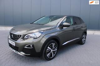 PEUGEOT 3008 1.2 PureTech Allure TREKHAAK AUTOMAAT