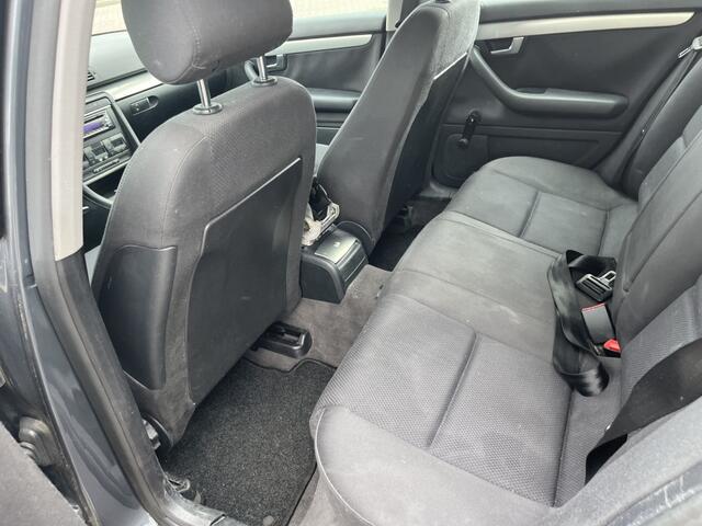 Audi A4 Limousine 2.0L | CLIMA| SEDAN| EXPORT