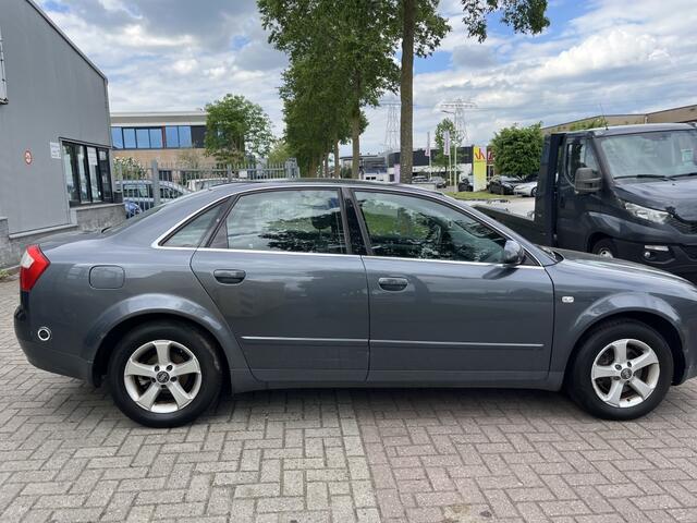 Audi A4 Limousine 2.0L | CLIMA| SEDAN| EXPORT
