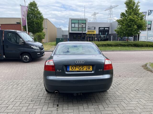Audi A4 Limousine 2.0L | CLIMA| SEDAN| EXPORT