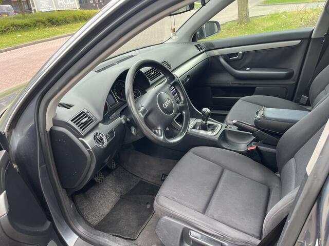Audi A4 Limousine 2.0L | CLIMA| SEDAN| EXPORT