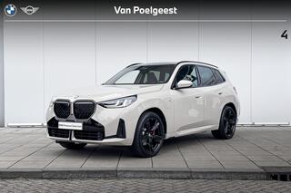 BMW X3 30e xDrive Harman Kardon / Head-Up / Glazen Panoramadak / Comfort Acces / Adaptieve LED Koplampen / Trekhaak Zwenkbaar / 22 Inch