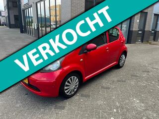 TOYOTA AYGO 1.0-12V! AIRCO! 182 DKM! BOEKJES!