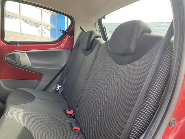 Toyota Aygo 1.0-12V Comfort Navigator 5DRS AIRCO LICHTMETALEN VELGEN 