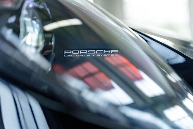 Porsche 911 Cabrio 3.8 Turbo S l Akrapovic l Burmester l Lift