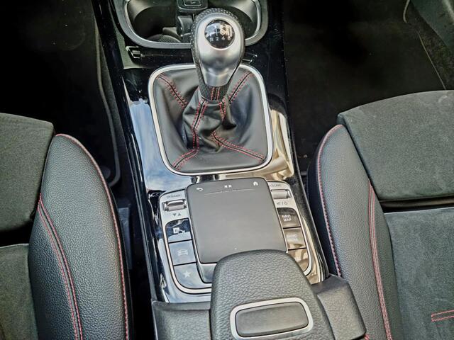 Mercedes-Benz A-Klasse 160 Advantage AMG 2Jaar Apk Navi Camera Led Dealer Onderhouden