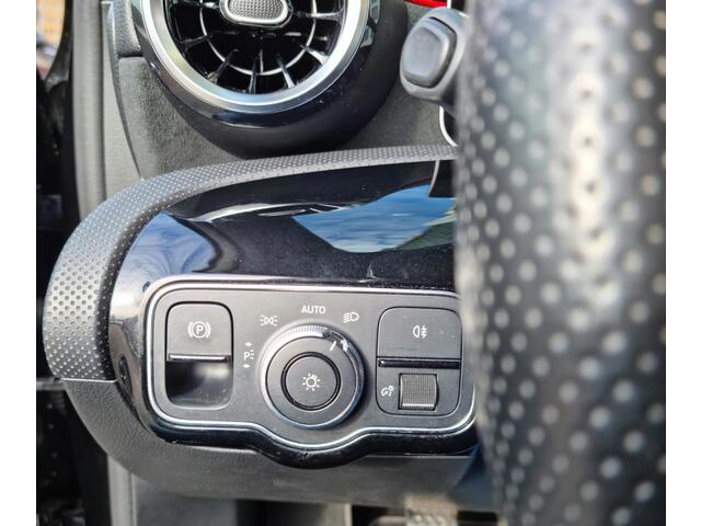Mercedes-Benz A-Klasse 160 Advantage AMG 2Jaar Apk Navi Camera Led Dealer Onderhouden