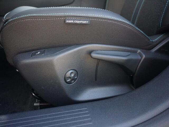 Peugeot 408 1.6 HYbrid Allure Pack 225 EAT8 360 Camera