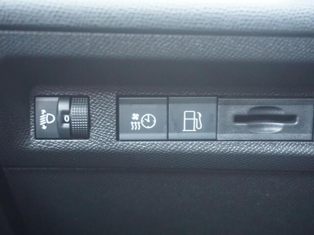 Peugeot 408 1.6 HYbrid Allure Pack 225 EAT8 360 Camera
