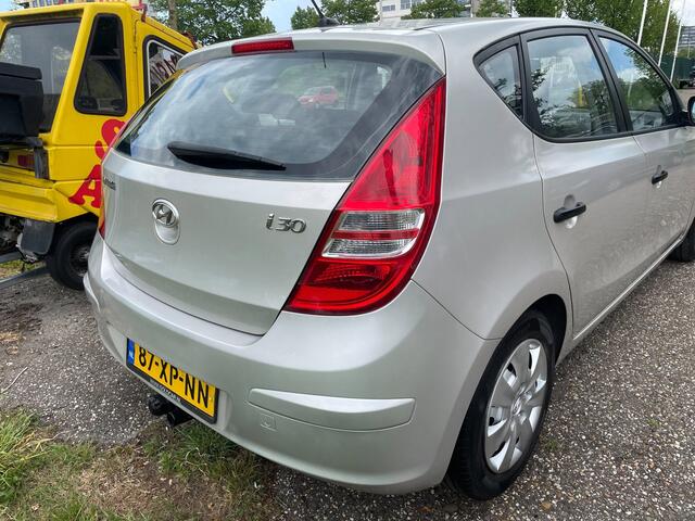 Hyundai I 30 1.4i Active Cool AIRCO ELECTR RAMEN