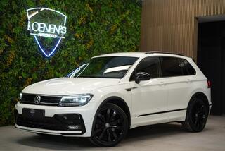 VOLKSWAGEN TIGUAN 2.0 TSI 4Motion 3x R-Line / Trekhaak / Camera / CarPlay / 20 inch