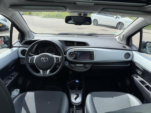 Toyota Yaris 1.5 Full Hybrid Dynamic Panoramadak