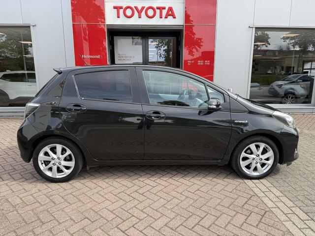 Toyota Yaris 1.5 Full Hybrid Dynamic Panoramadak