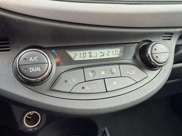 Toyota Yaris 1.5 Full Hybrid Dynamic Panoramadak