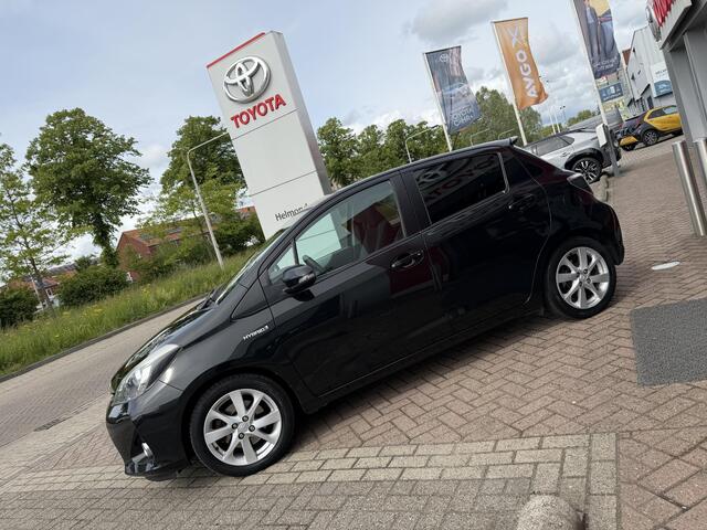 Toyota Yaris 1.5 Full Hybrid Dynamic Panoramadak