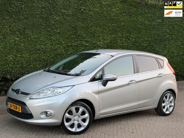 Ford Fiesta 1.6 TDCi AIRCO KOUD/LEER/STOELVERWARMING/AUX/PDC