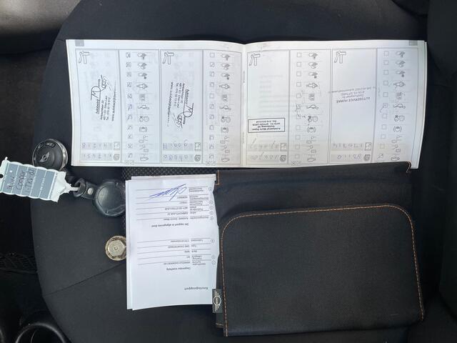 Mini Countryman Mini 1.6 One /5 DRS/1 Jaar Apk/ Volledige Onderhoud/VolOpties