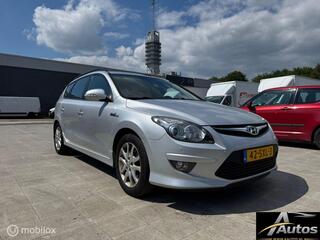 HYUNDAI I 30 CW 1.6i i-Motion Business- Dealer onderhouden