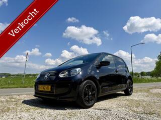 VOLKSWAGEN UP! 1.0 move up! BlueMotion, BJ 2014, Airco, NAP